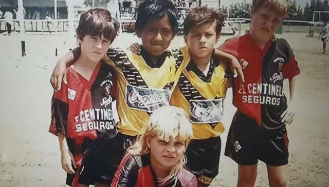 APP下载-第一次出国打比赛 9岁梅西的一个举动让人赞叹！