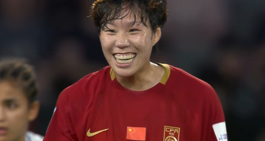 贝博体育-中国女足艰难领先！邵子钦爆射破门，亚洲杯第2球，王霜助攻